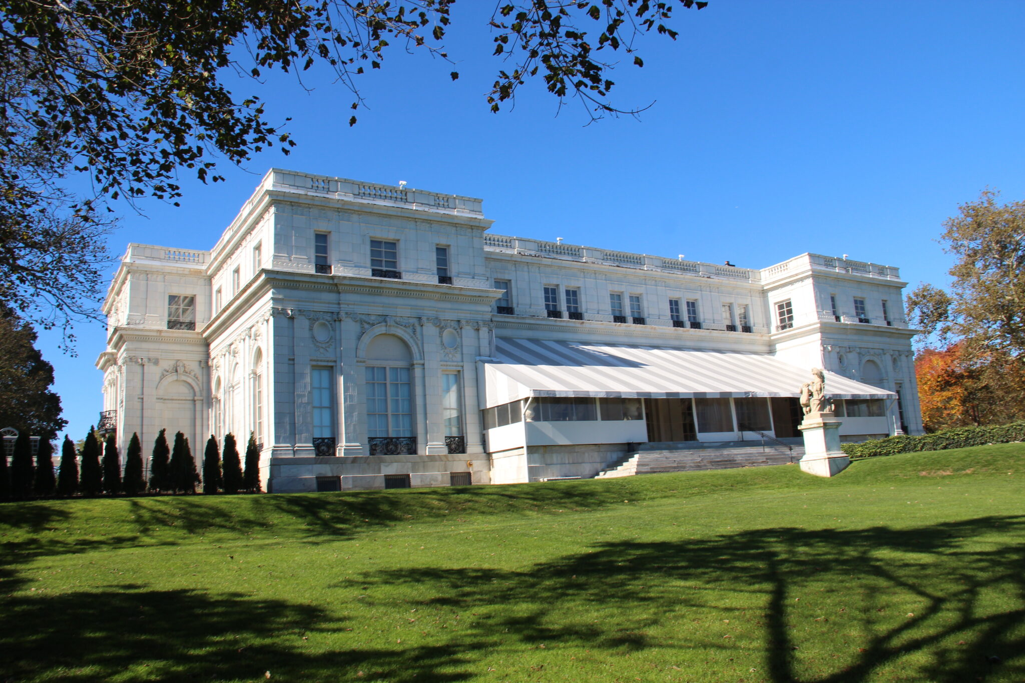 The Rosecliff Mansion.